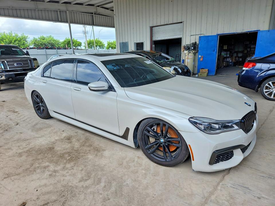 67431056 :رقم المزاد ، WBA7F2C50KB240444 vin ، 2019 Bmw 750 مزاد بيع