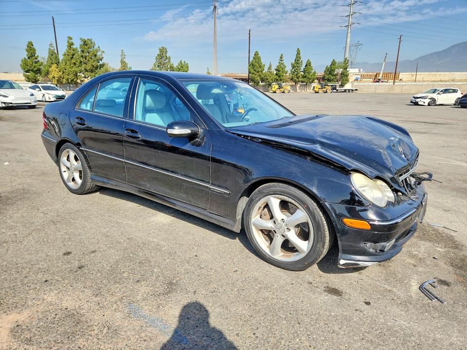 Продажа на аукционе авто 2006 Mercedes-benz C, vin: WDBRF52H66A883917, номер лота: 63696126