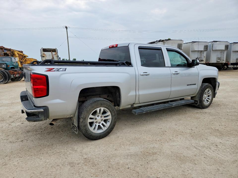 Продажа на аукционе авто 2018 Chevrolet Silverado, vin: 3GCUKREC0JG393014, номер лота: 64804326
