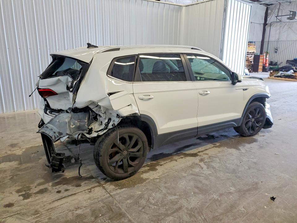 Продаж на аукціоні авто 2024 Volkswagen Taos, vin: 3VVEX7B23RM114675, номер лоту: 64254956