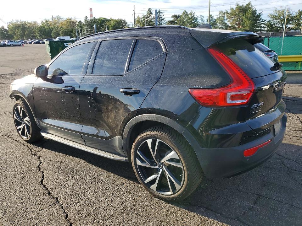 65152826 :رقم المزاد ، YV4162UM3N2694204 vin ، 2022 Volvo Xc40 مزاد بيع