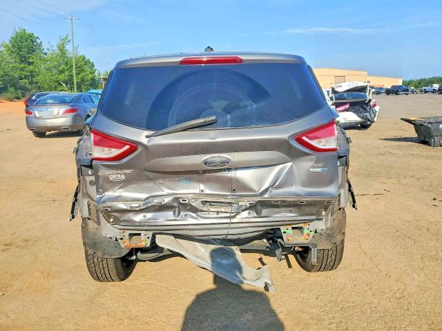 2013 Ford Escape მანქანა იყიდება აუქციონზე, vin: 1FMCU0F74DUC83342, აუქციონის ნომერი: 64838596