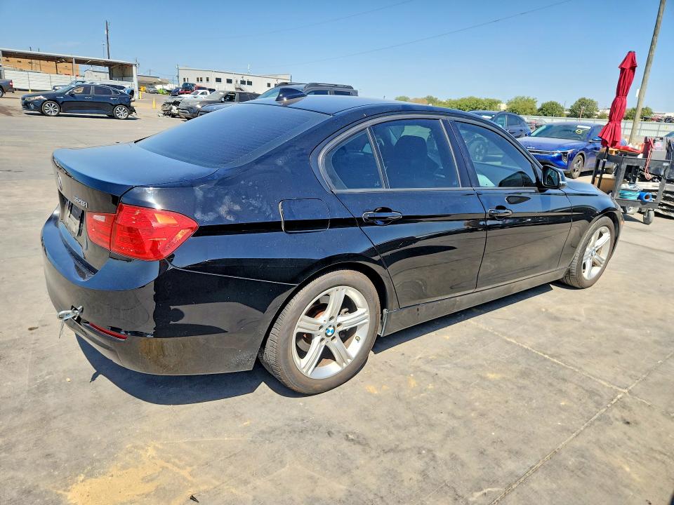 65863206 :رقم المزاد ، WBA3A5C50DF601830 vin ، 2013 Bmw 328 مزاد بيع