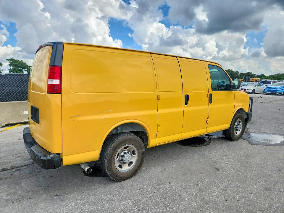 2021 Chevrolet Express G2500 მანქანა იყიდება აუქციონზე, vin: 1GCWGAFP2M1167427, აუქციონის ნომერი: 66981226
