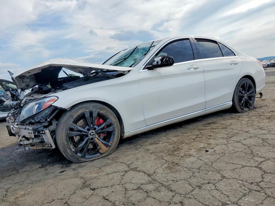 Продажа на аукционе авто 2018 Mercedes-benz C, vin: 55SWF4KB6JU271578, номер лота: 65593076