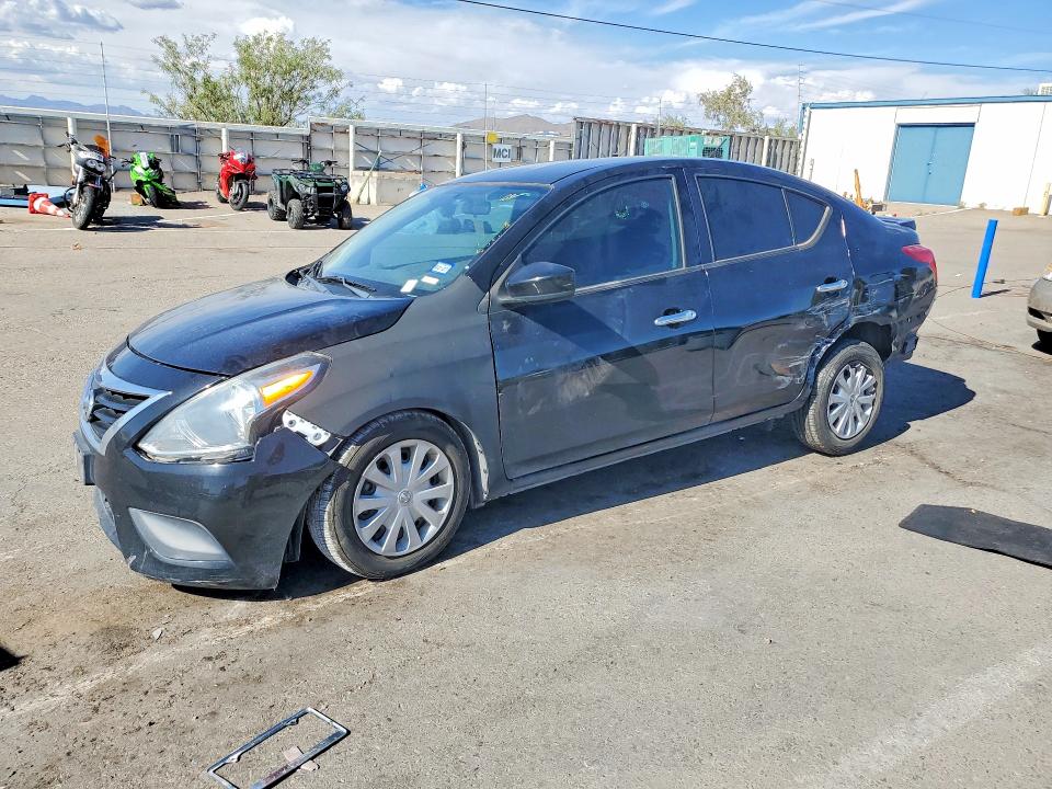 65595156 :رقم المزاد ، 3N1CN7AP3KL802165 vin ، 2019 Nissan Versa مزاد بيع