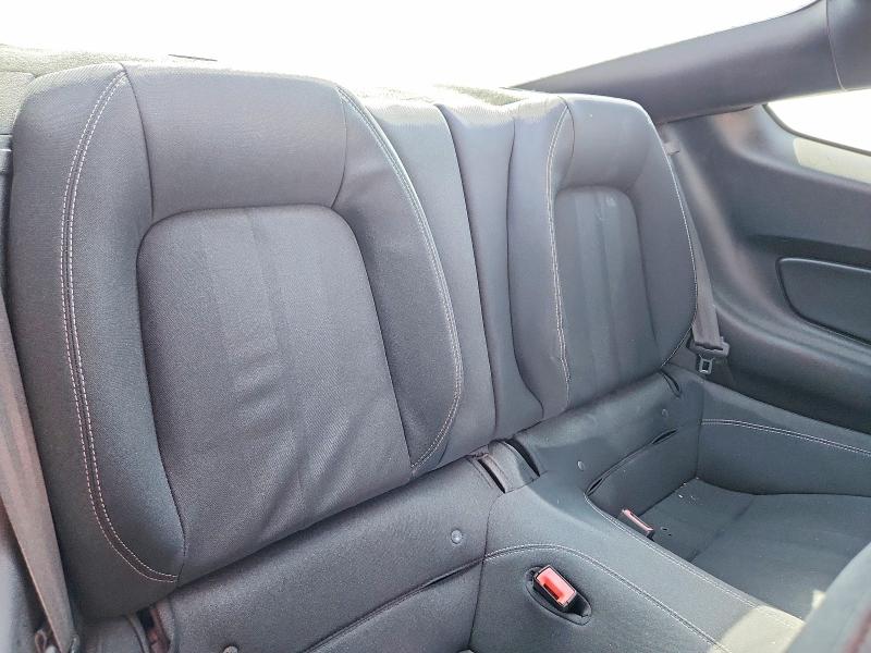 65818906 :رقم المزاد ، 1FA6P8TH4J5122988 vin ، 2018 Ford Mustang مزاد بيع