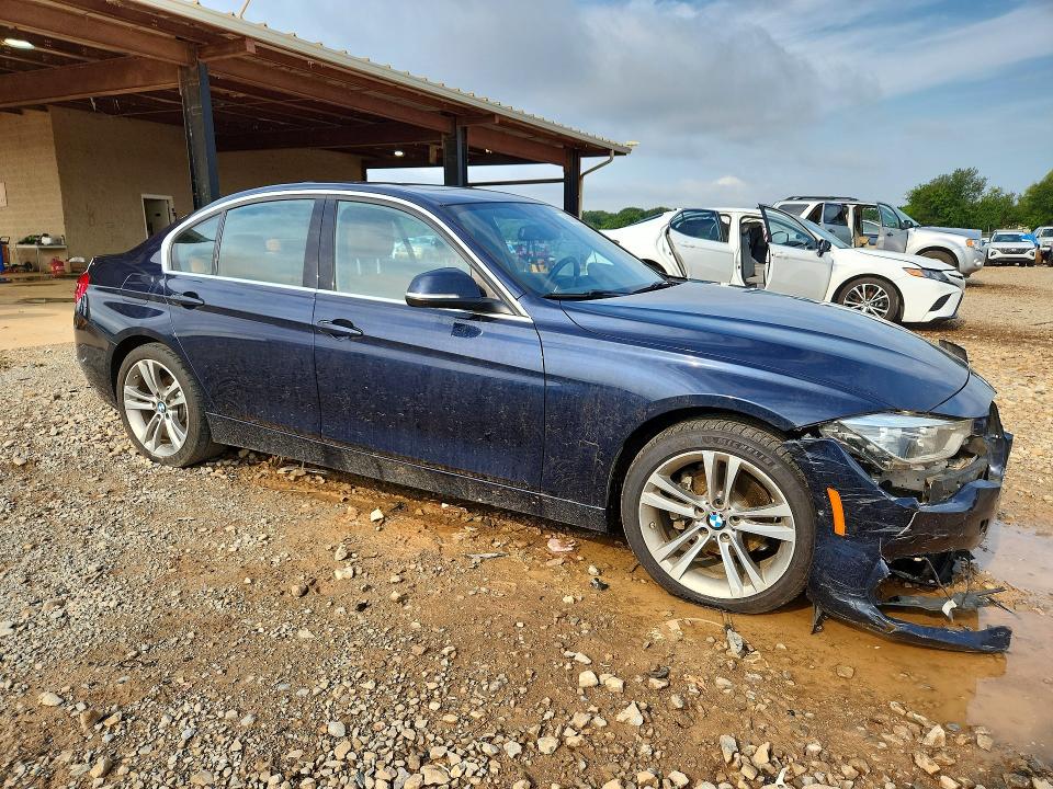 2017 Bmw 330 მანქანა იყიდება აუქციონზე, vin: WBA8B9G32HNU56045, აუქციონის ნომერი: 66084536