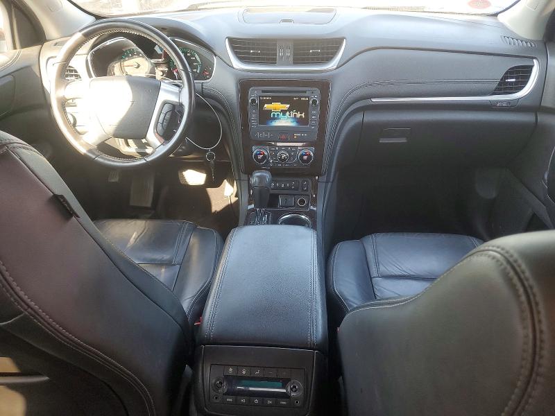 63668046 :رقم المزاد ، 1GNKVHKD2FJ370921 vin ، 2015 Chevrolet Traverse مزاد بيع