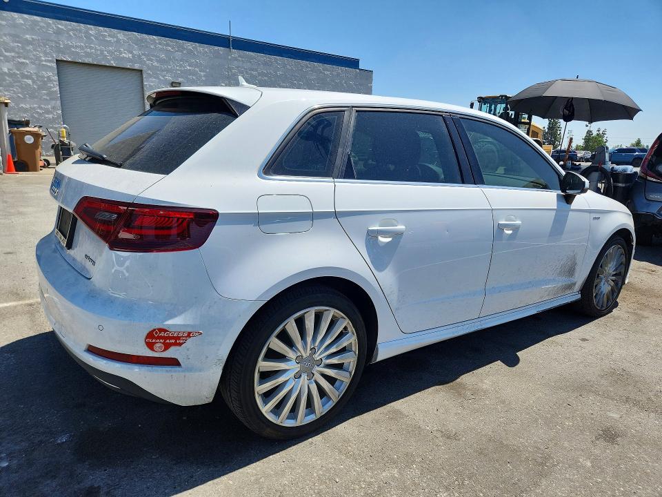 Aukcja sprzedaży 2016 Audi A3, vin: WAUTPBFFXGA097774, numer aukcji: 66776376