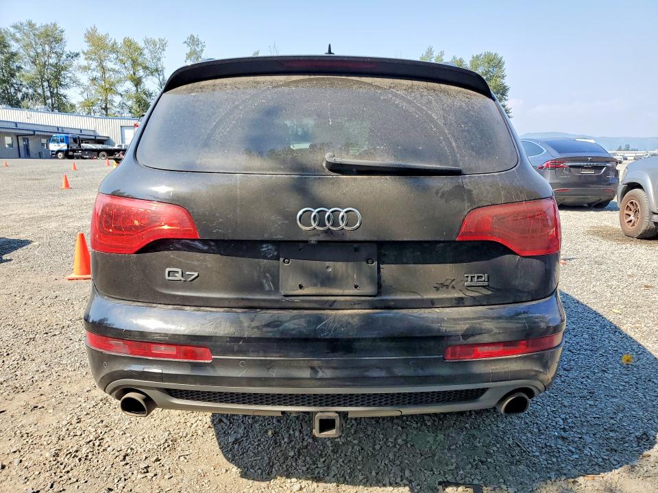 64785336 :رقم المزاد ، WA1WMAFE9FD017625 vin ، 2015 Audi Q7 مزاد بيع