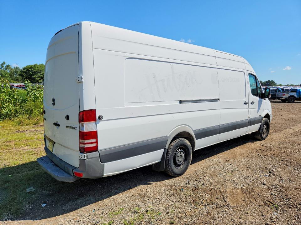 63278996 :رقم المزاد ، WD3PE8CC7D5740376 vin ، 2013 Mercedes-benz Sprinter مزاد بيع