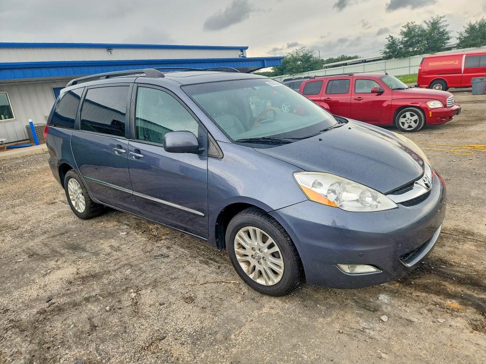 2008 Toyota Sienna მანქანა იყიდება აუქციონზე, vin: 5TDBK22C58S010327, აუქციონის ნომერი: 65060346