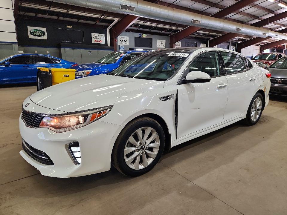 Продаж на аукціоні авто 2018 Kia Optima, vin: 5XXGT4L33JG240503, номер лоту: 66564286