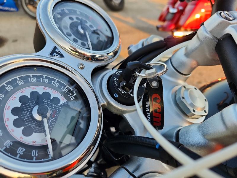 65890386 :رقم المزاد ، SMTD54HF6RTBN9401 vin ، 2024 Triumph Motorcycle Speed Twin مزاد بيع