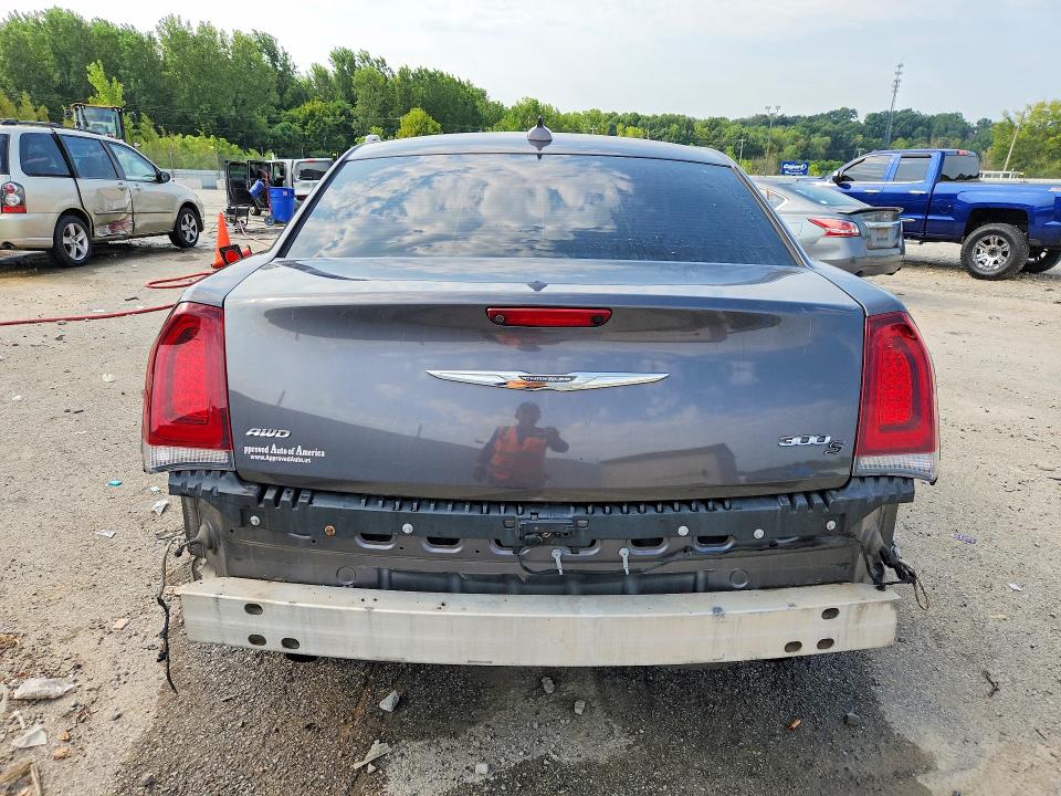64644656 :رقم المزاد ، 2C3CCAGG2GH253389 vin ، 2016 Chrysler 300 مزاد بيع
