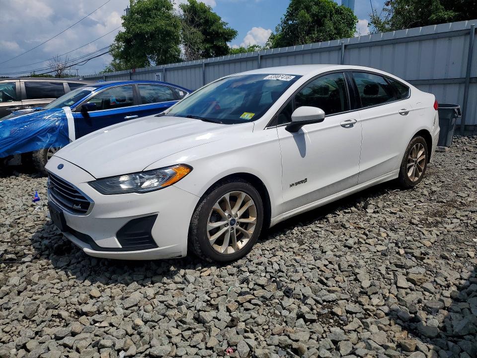 Продажа на аукционе авто 2019 Ford Fusion, vin: 3FA6P0LU5KR158167, номер лота: 63907416