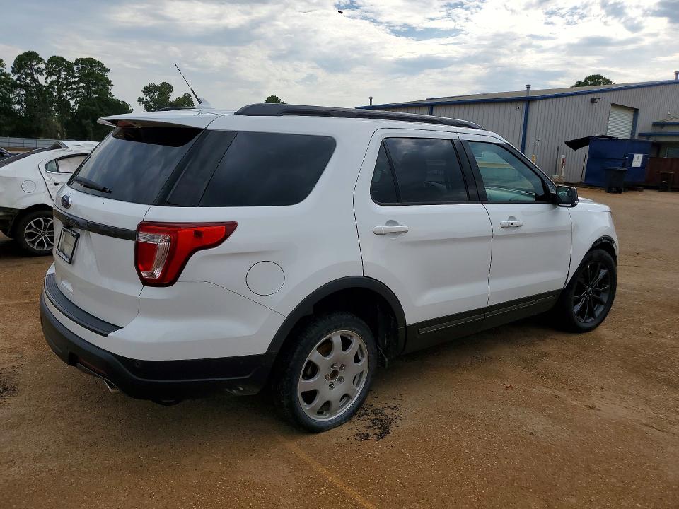 Продажа на аукционе авто 2018 Ford Explorer, vin: 1FM5K7D84JGB07114, номер лота: 65989036