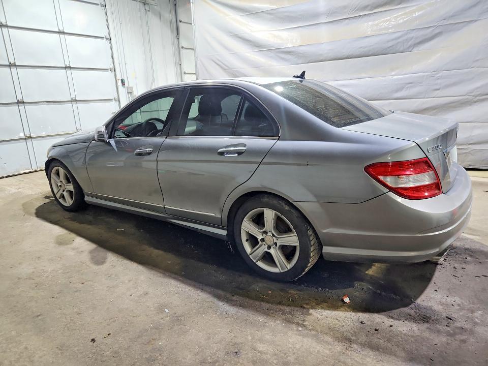 63867636 :رقم المزاد ، WDDGF8BB8AR122098 vin ، 2010 Mercedes-benz C مزاد بيع