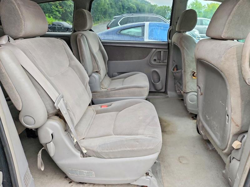 Продажа на аукционе авто 2004 Toyota Sienna, vin: 5TDZA23C44S033947, номер лота: 65202206