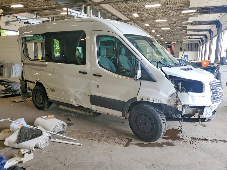 64295726 :رقم المزاد ، 1FDZK1CM0FKA16472 vin ، 2015 Ford Transit مزاد بيع