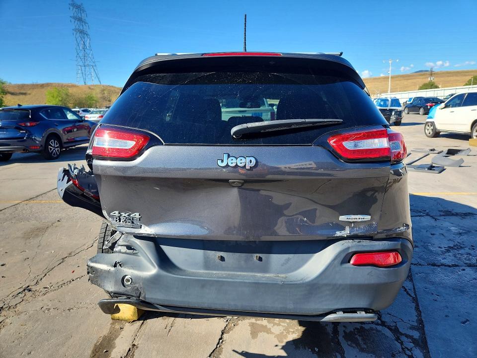 65310326 :رقم المزاد ، 1C4PJMCB3HW575802 vin ، 2017 Jeep Cherokee مزاد بيع