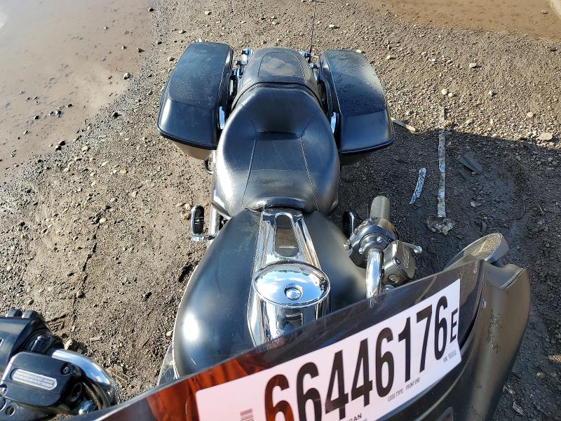 66446176 :رقم المزاد ، 1HD1KBM17EB605852 vin ، 2014 Harley-davidson Flhx مزاد بيع