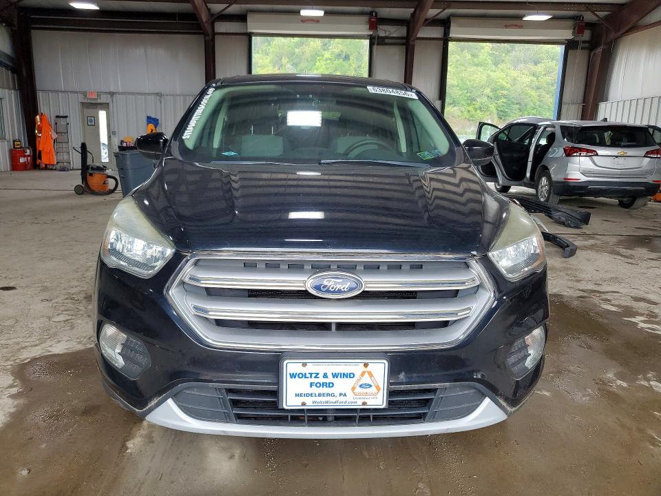 2017 Ford Escape მანქანა იყიდება აუქციონზე, vin: 1FMCU9GD4HUC08624, აუქციონის ნომერი: 63804856