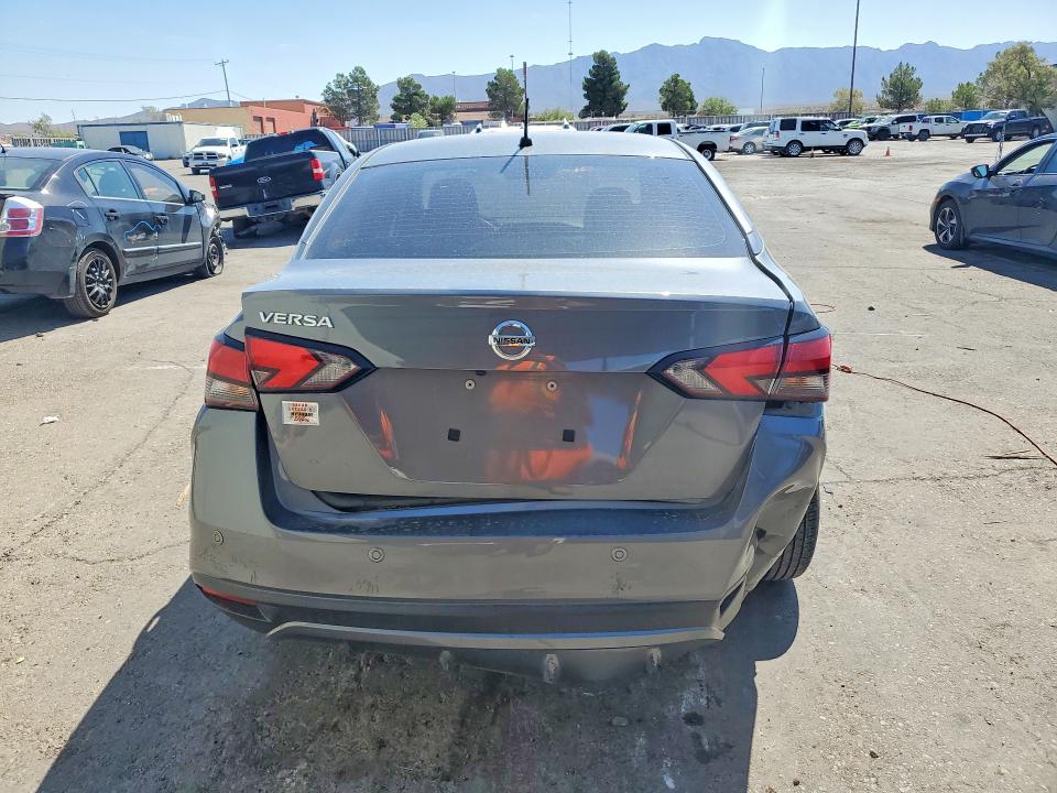 67269906 :رقم المزاد ، 3N1CN8BV5ML900233 vin ، 2021 Nissan Versa مزاد بيع