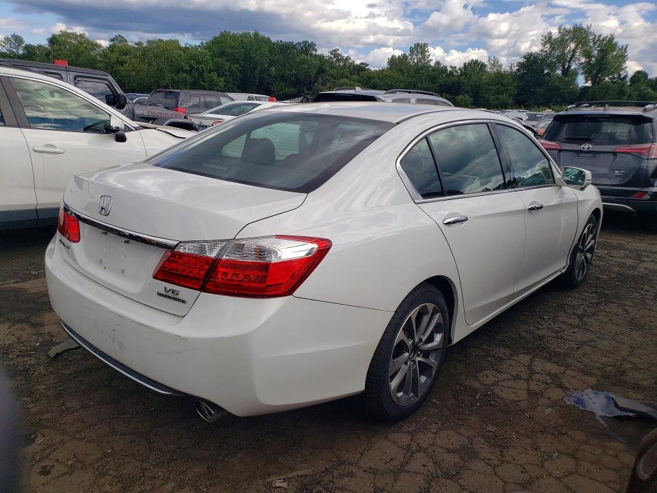 Продаж на аукціоні авто 2015 Honda Accord, vin: 1HGCR3F93FA800631, номер лоту: 64281516