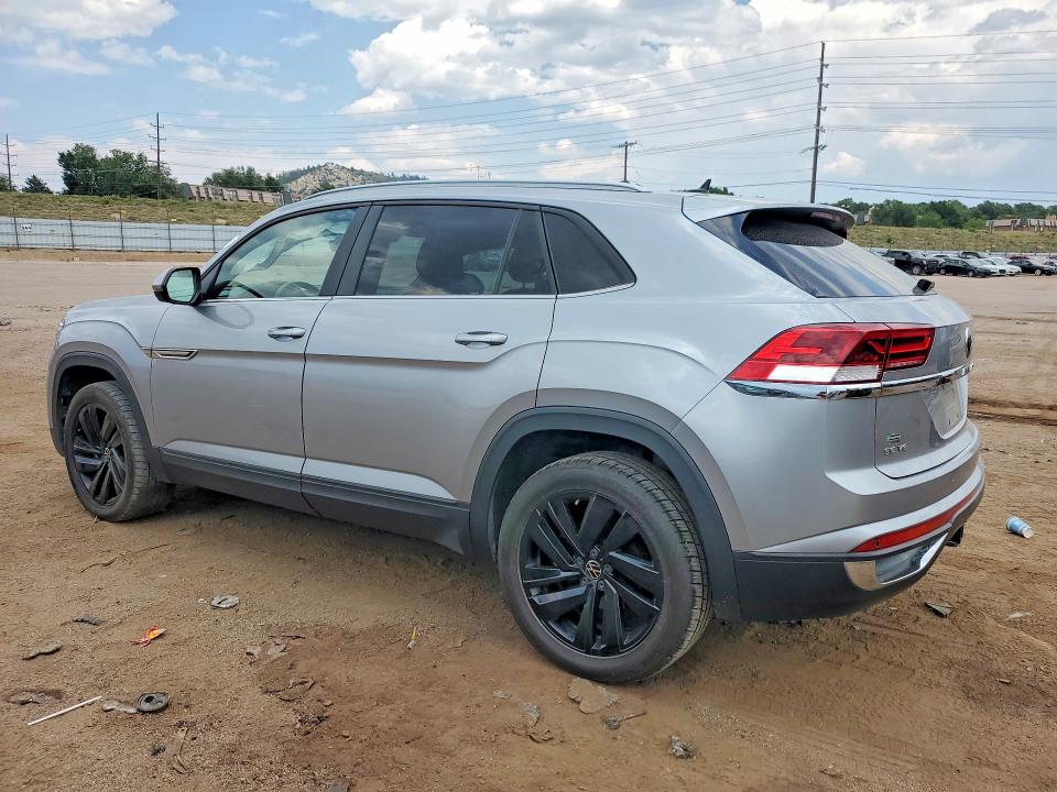 2022 Volkswagen Atlas Cross Sport მანქანა იყიდება აუქციონზე, vin: 1V2KE2CA8NC222459, აუქციონის ნომერი: 64455536