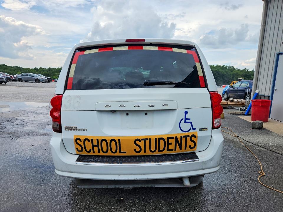 65445266 :رقم المزاد ، 2C7WDGBG2JR141003 vin ، 2018 Dodge Grand Caravan مزاد بيع