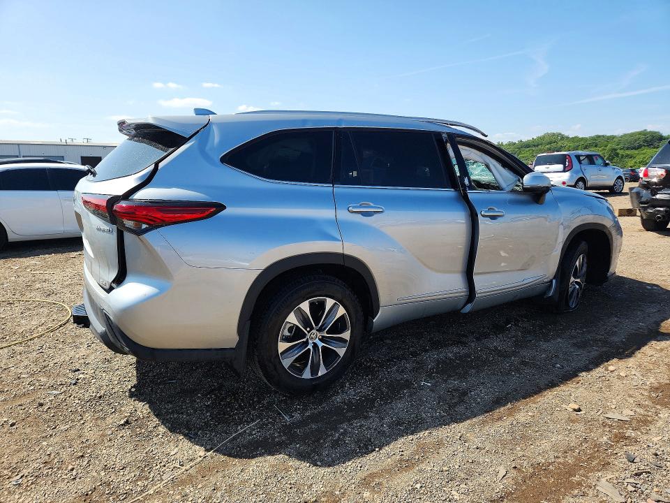 Продажа на аукционе авто 2022 Toyota Highlander Hybrid, vin: 5TDHBRCH6NS557583, номер лота: 65833576