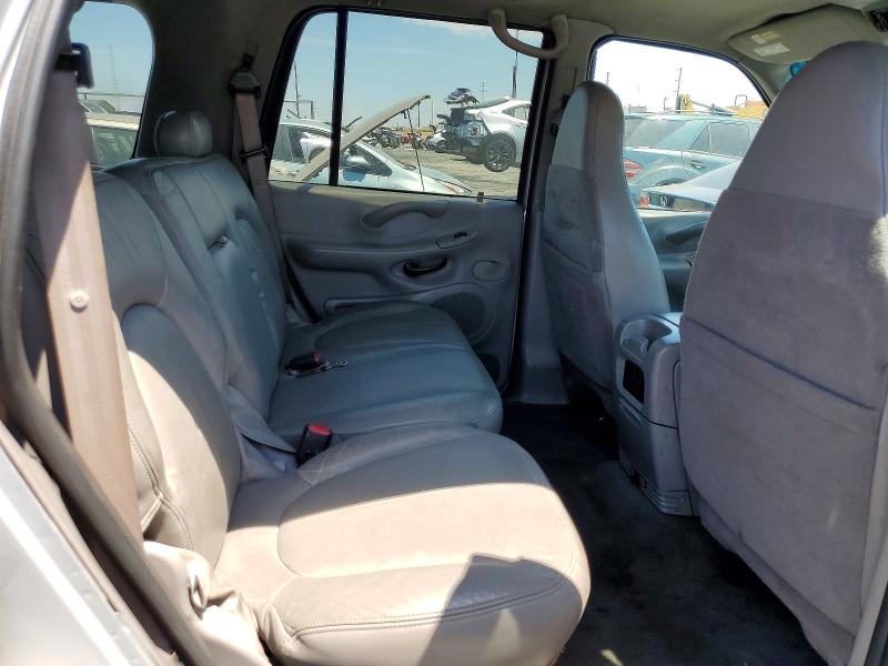 63605426 :رقم المزاد ، 1FMRU15W62LA99113 vin ، 2002 Ford Expedition مزاد بيع