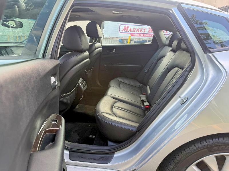 2018 Kia Optima მანქანა იყიდება აუქციონზე, vin: 5XXGU4L36JG206570, აუქციონის ნომერი: 65948926