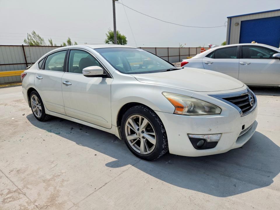 2014 Nissan Altima მანქანა იყიდება აუქციონზე, vin: 1N4AL3AP2EC412358, აუქციონის ნომერი: 63608886