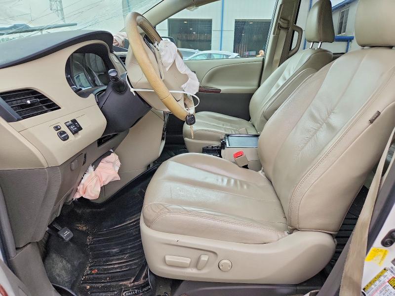 Продаж на аукціоні авто 2011 Toyota Sienna, vin: 5TDYK3DC7BS172030, номер лоту: 59881806