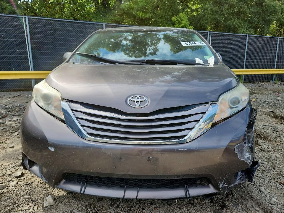 Продажа на аукционе авто 2017 Toyota Sienna, vin: 5TDYZ3DCXHS792276, номер лота: 65844686