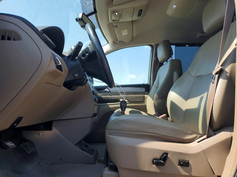 63812746 :رقم المزاد ، 2C4RVABG7CR392008 vin ، 2012 Volkswagen Routan مزاد بيع