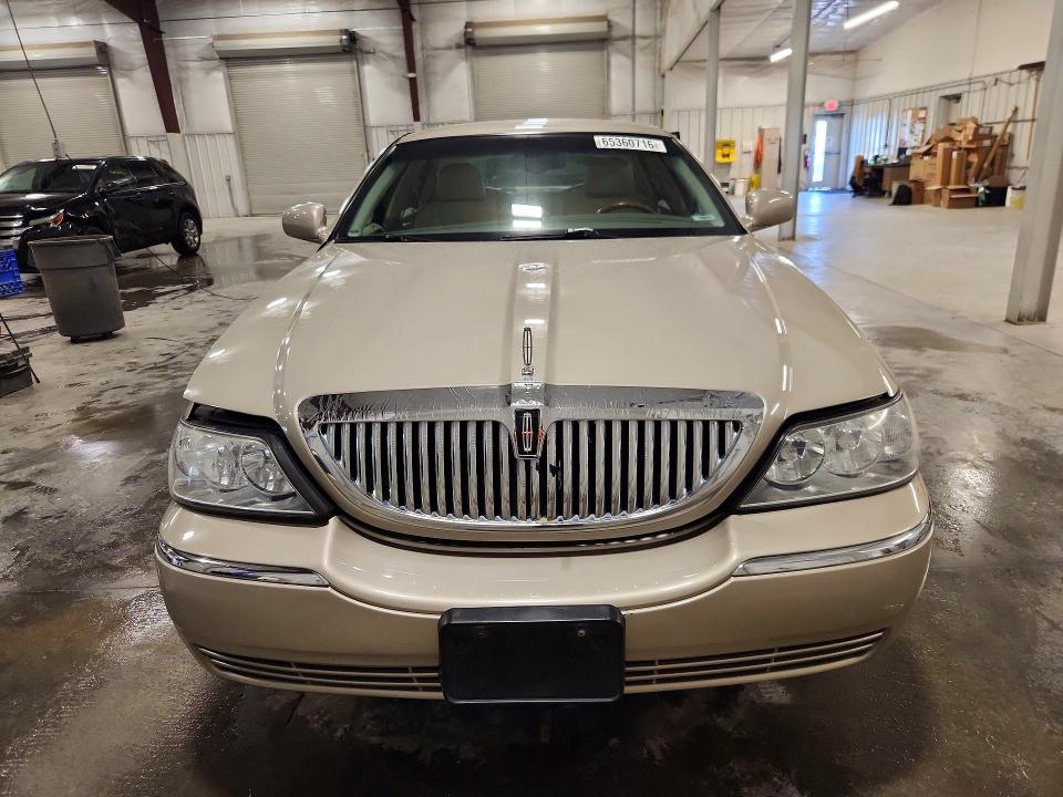 Aukcja sprzedaży 2004 Lincoln Town Car, vin: 1LNHM83W84Y665527, numer aukcji: 65360716