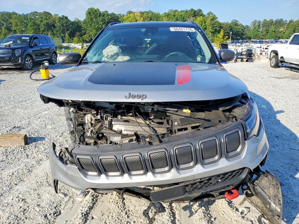 66491776 :رقم المزاد ، 3C4NJDDB1NT108742 vin ، 2022 Jeep Compass مزاد بيع