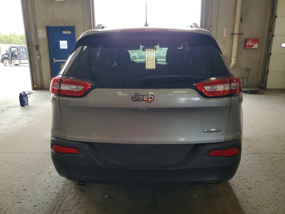 66554946 :رقم المزاد ، 1C4PJLCB7FW790705 vin ، 2015 Jeep Cherokee مزاد بيع