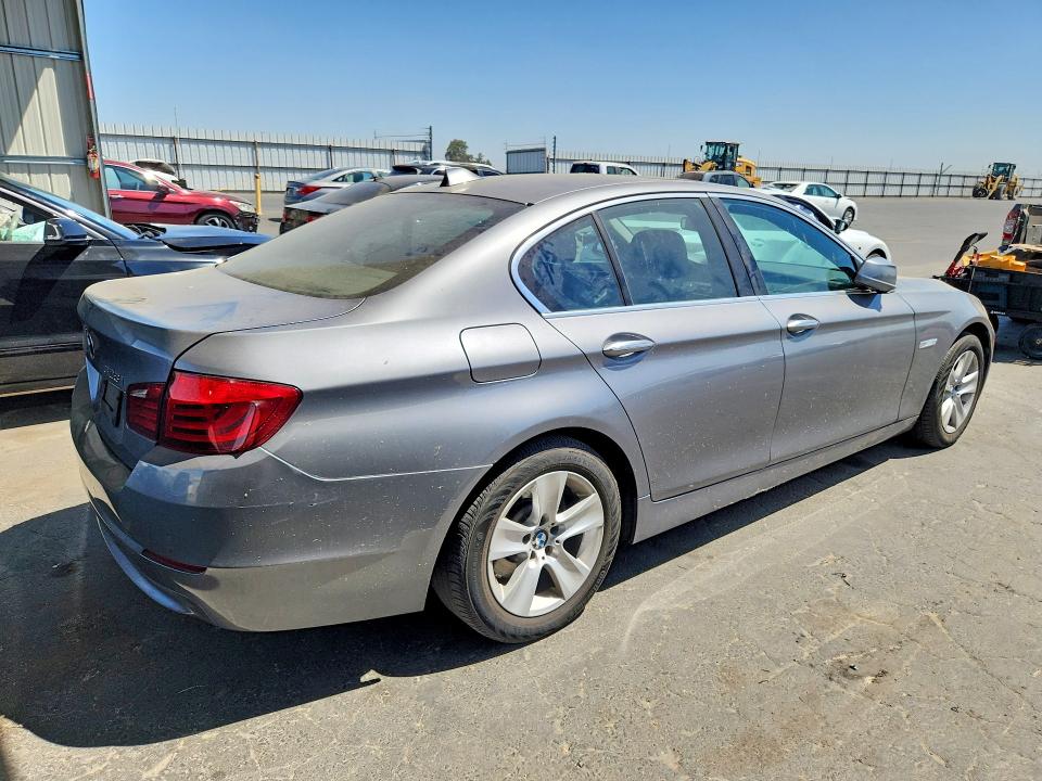 66408196 :رقم المزاد ، WBAXG5C50CDX03011 vin ، 2012 Bmw 528 مزاد بيع