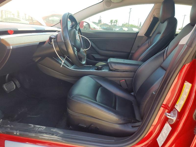 63241526 :رقم المزاد ، 5YJ3E1EA6JF050782 vin ، 2018 Tesla Model 3 مزاد بيع