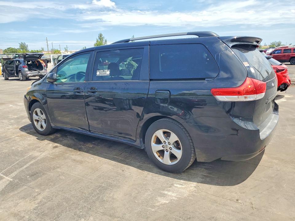 Продажа на аукционе авто 2014 Toyota Sienna, vin: 5TDKK3DC3ES473999, номер лота: 63713216