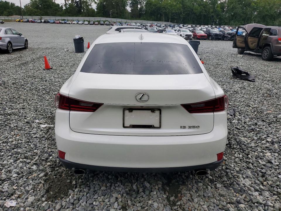 2015 Lexus Is მანქანა იყიდება აუქციონზე, vin: JTHBF1D29F5081017, აუქციონის ნომერი: 63224346