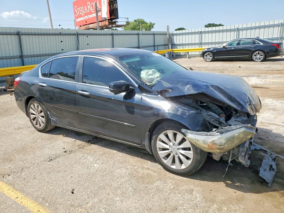 63984056 :رقم المزاد ، 1HGCR2F88EA040048 vin ، 2014 Honda Accord مزاد بيع