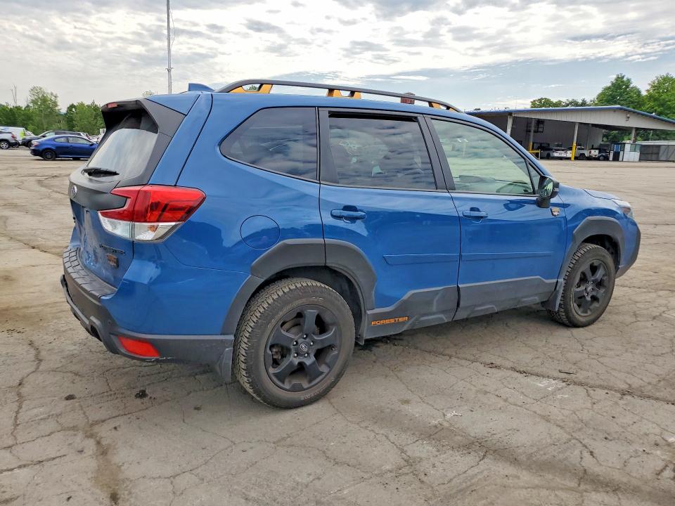 65558636 :رقم المزاد ، JF2SKAMC8NH497628 vin ، 2022 Subaru Forester مزاد بيع