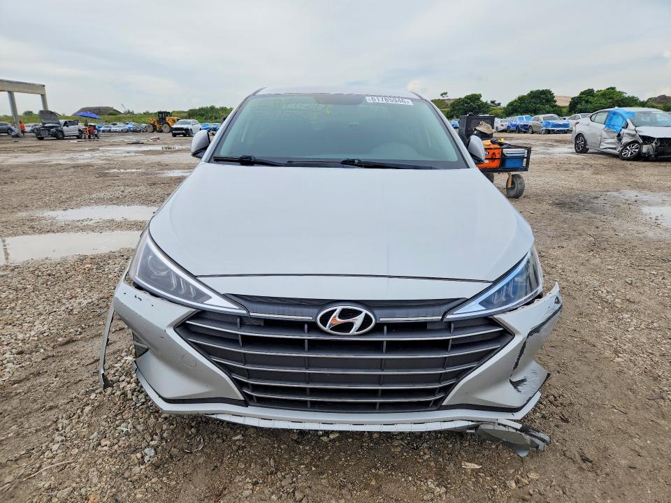 2019 Hyundai Elantra მანქანა იყიდება აუქციონზე, vin: KMHD74LF5KU861041, აუქციონის ნომერი: 61785946