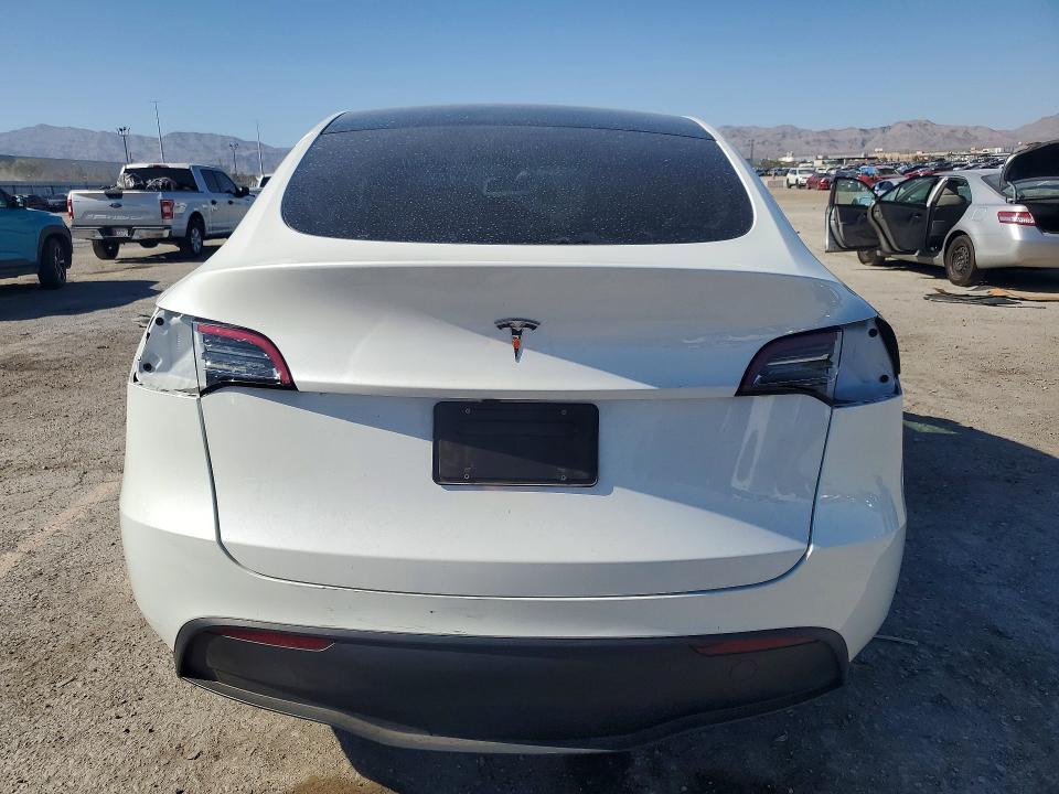 Продаж на аукціоні авто 2024 Tesla Model Y, vin: 7SAYGAEE9RF125587, номер лоту: 63539916